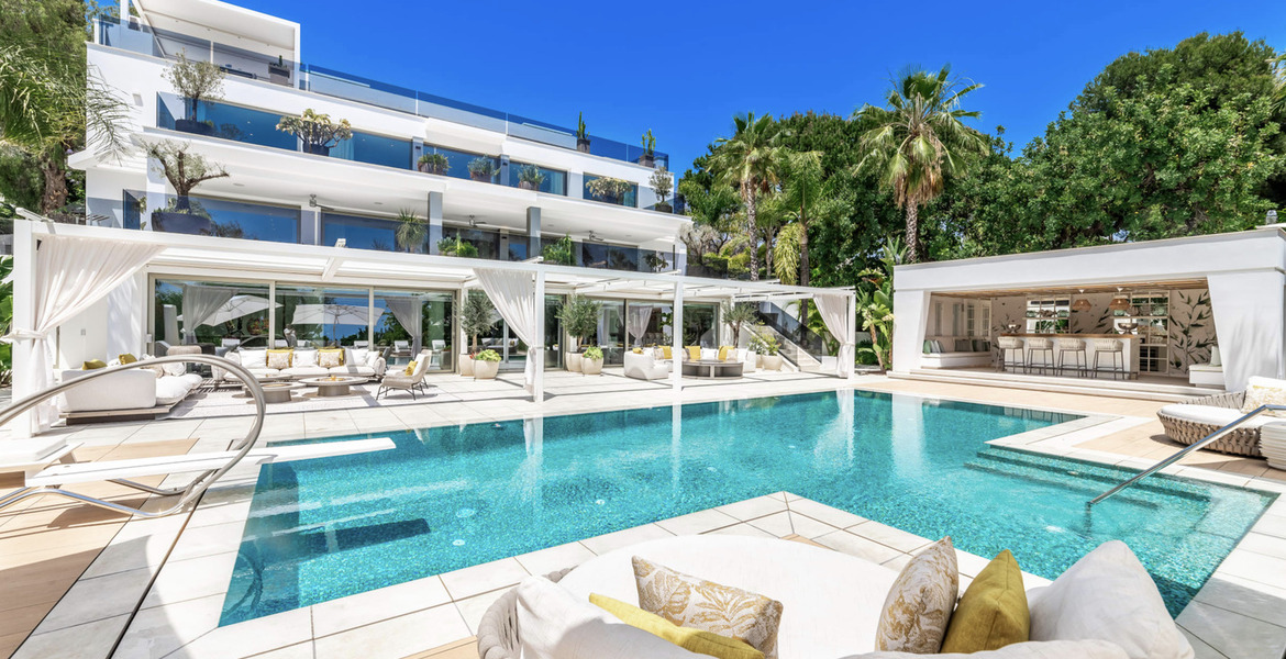Villa for rent  in Golden Mile, Marbella, Camojan