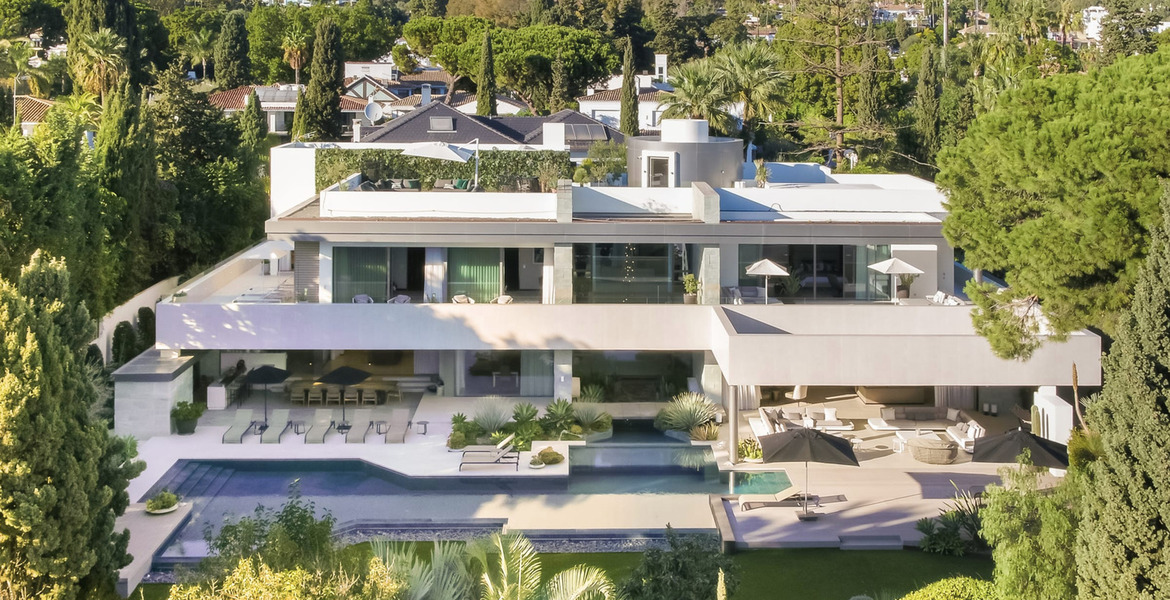 Luxury Villa in Marbella Club 