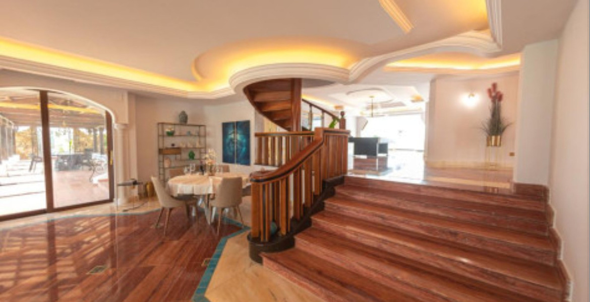 Villa à louer sur le « Golden Mile » à Marbella 