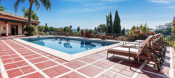 Villa con vistas al mar en alquiler en Estepona 