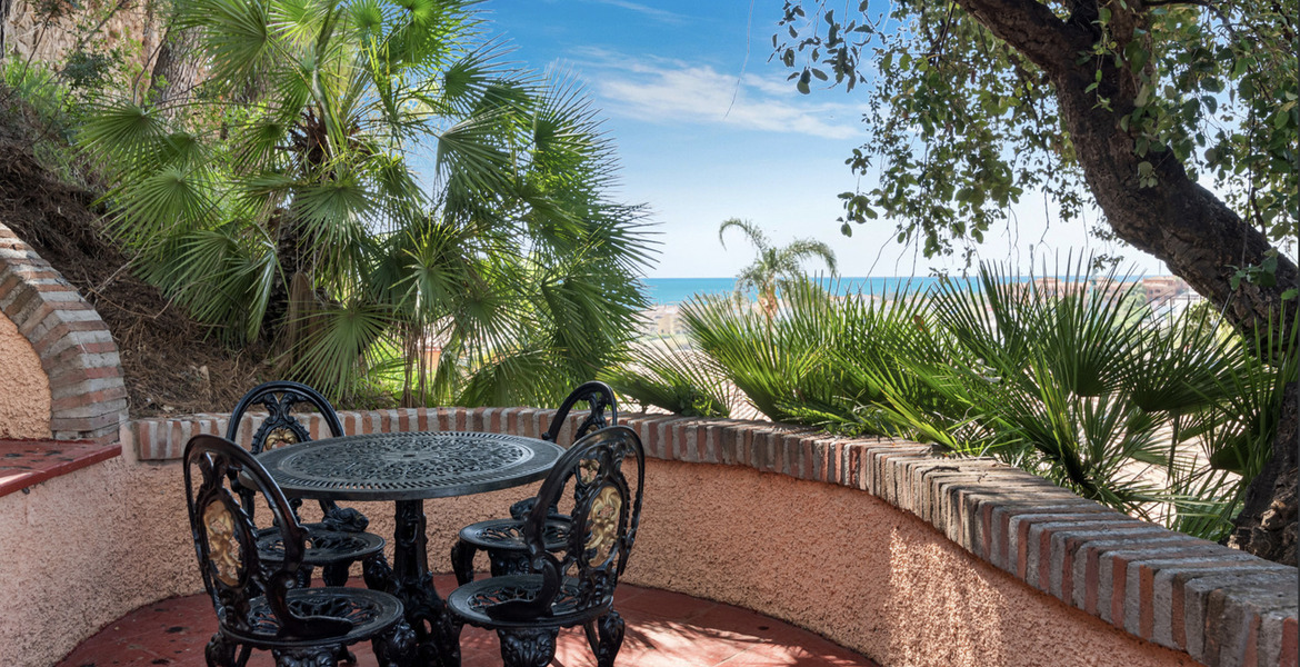 Villa con vistas al mar en alquiler en Estepona 
