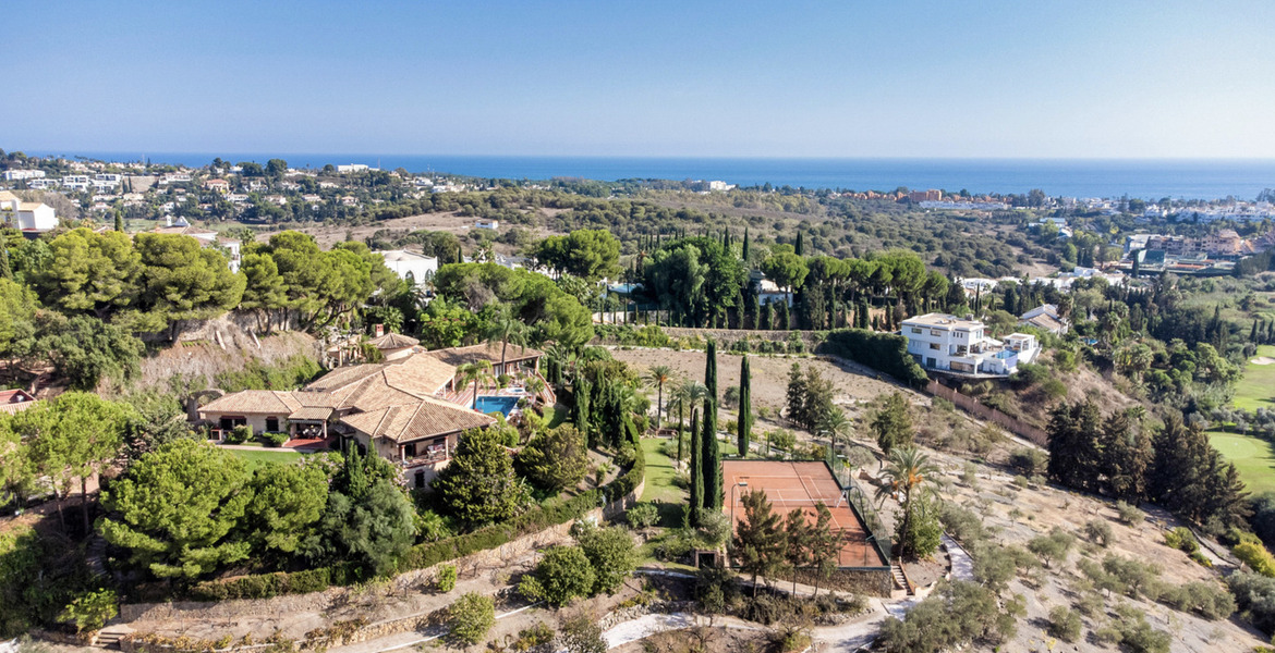 Villa con vistas al mar en alquiler en Estepona 