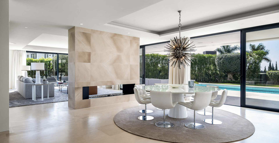 Villa en alquiler en Marbella, Altos Puente Romano