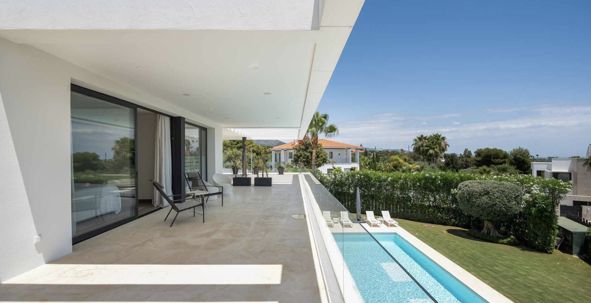 Villa en alquiler en Marbella, Altos Puente Romano