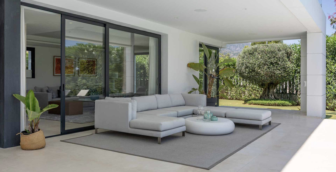 Villa en alquiler en Marbella, Altos Puente Romano