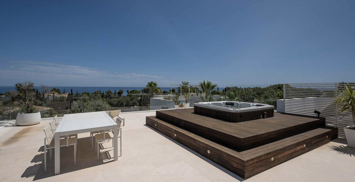 Villa en alquiler en Marbella, Altos Puente Romano