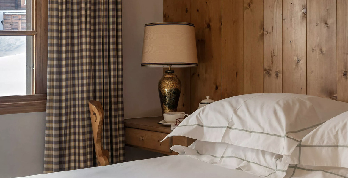 Chalet For Rent in Courchevel 1850 ski-in / ski-out Bellecôt