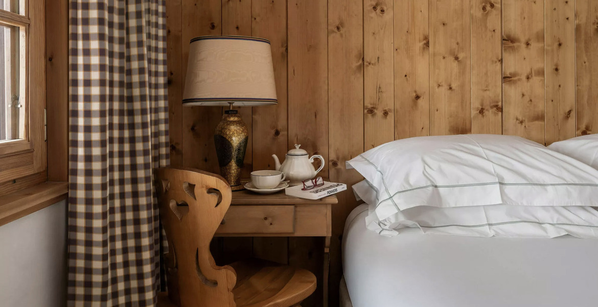 Chalet For Rent in Courchevel 1850 ski-in / ski-out Bellecôt