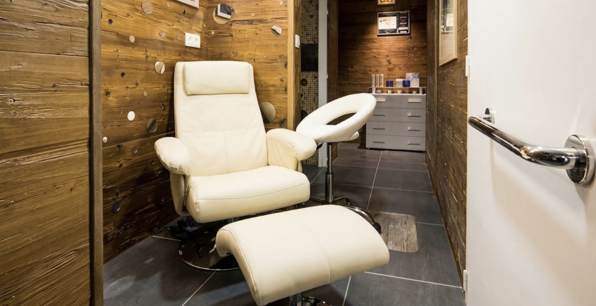 Moderna suite de un dormitorio en Courchevel 1850