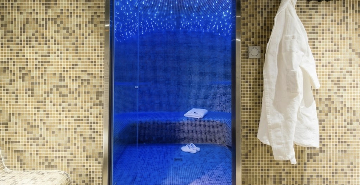 Moderna suite de un dormitorio en Courchevel 1850