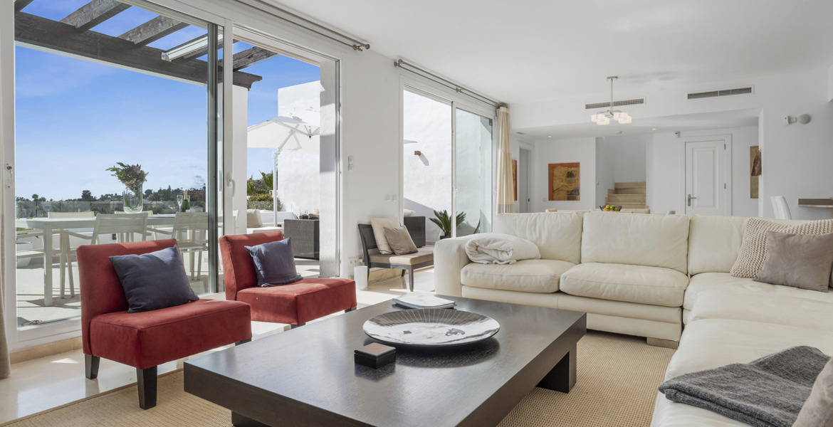 Apartamento en alquiler en Nueva Andalucia Marbella 