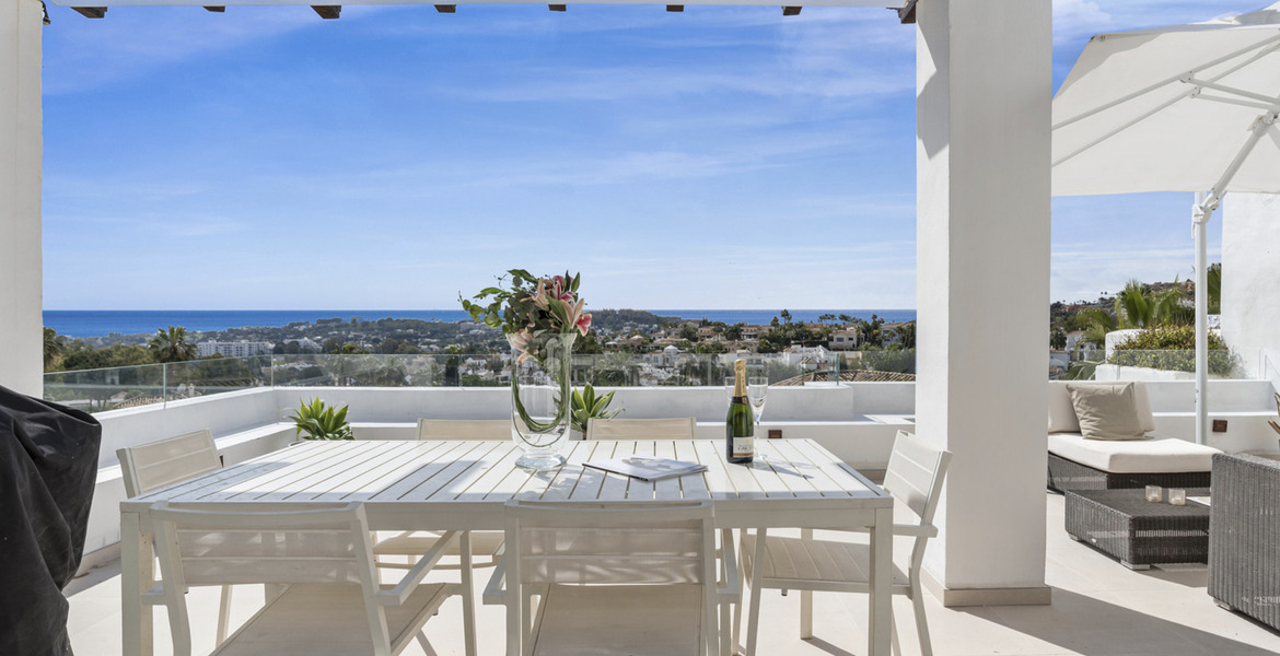 Apartamento en alquiler en Nueva Andalucia Marbella 