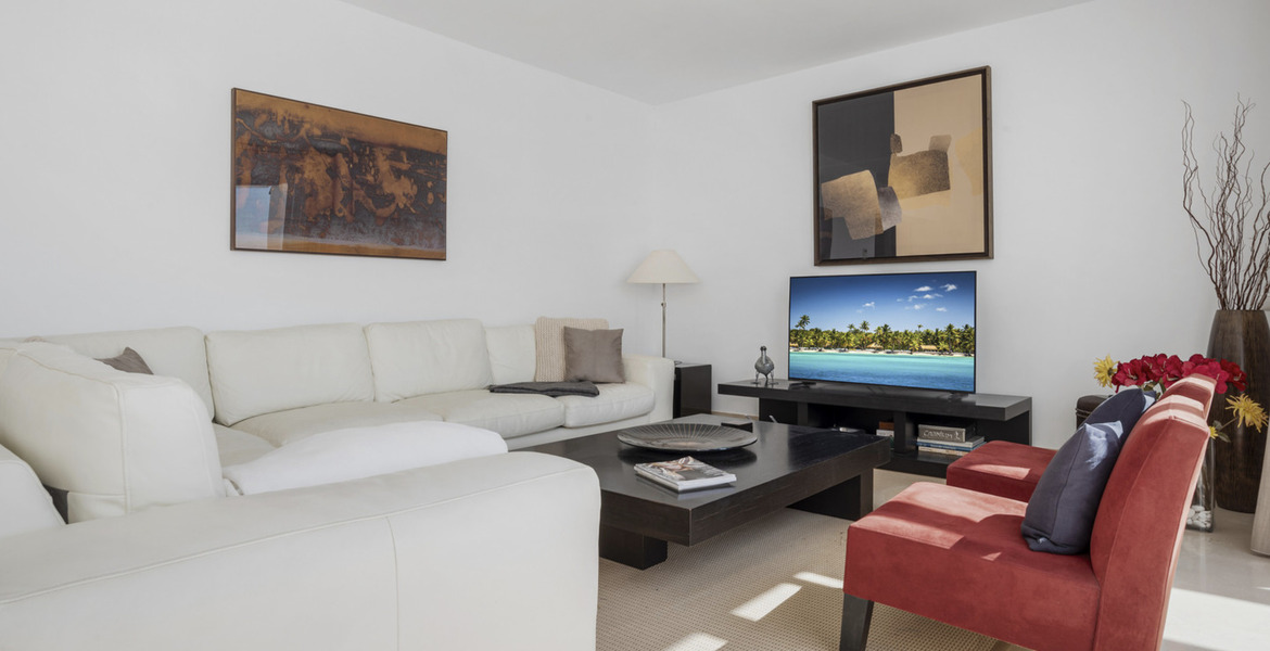 Apartamento en alquiler en Nueva Andalucia Marbella 