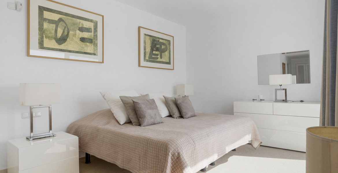 Apartamento en alquiler en Nueva Andalucia Marbella 