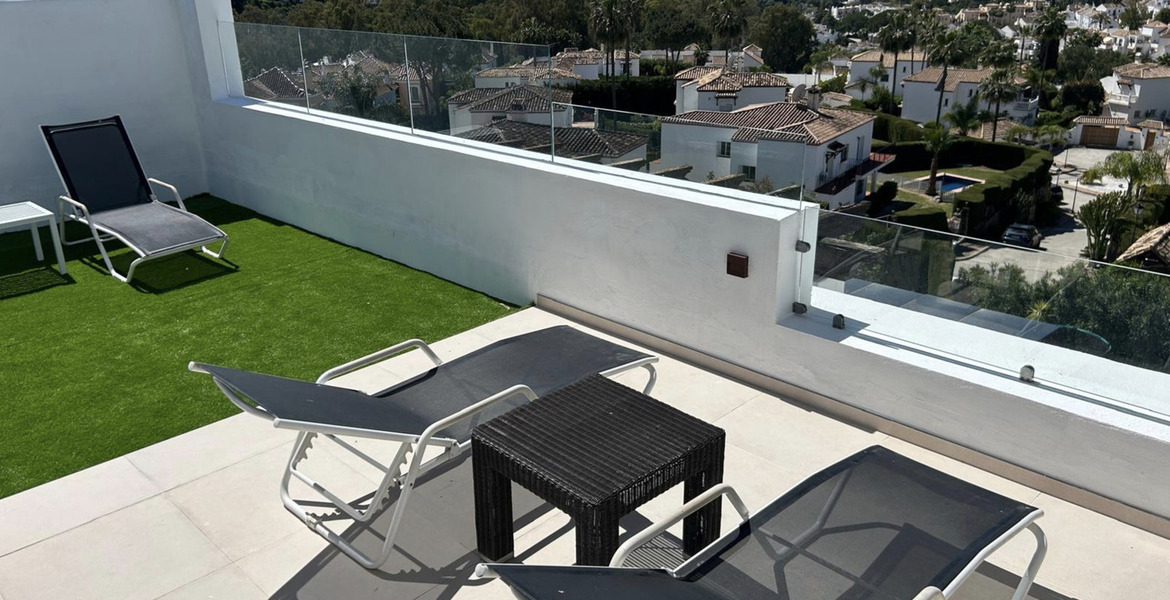 Apartamento en alquiler en Nueva Andalucia Marbella 