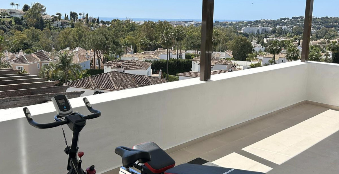 Apartamento en alquiler en Nueva Andalucia Marbella 