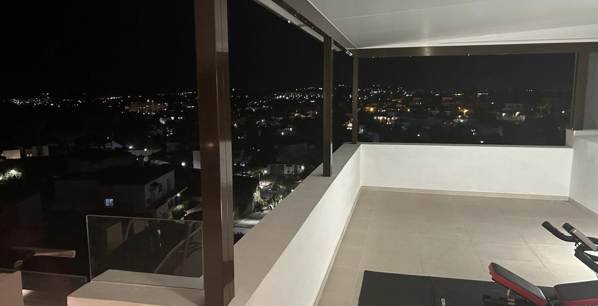 Apartamento en alquiler en Nueva Andalucia Marbella 
