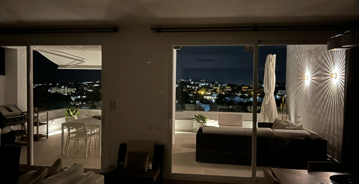 Apartamento en alquiler en Nueva Andalucia Marbella 