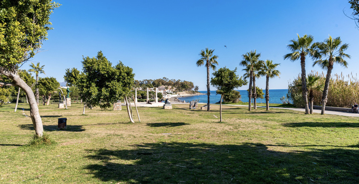 Apartment for rent in Estepona Beach