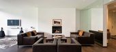 Appartement de style contemporain avec vue sur le lac