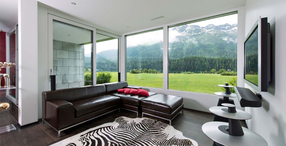 Appartement de style contemporain avec vue sur le lac
