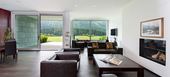 Appartement de style contemporain avec vue sur le lac