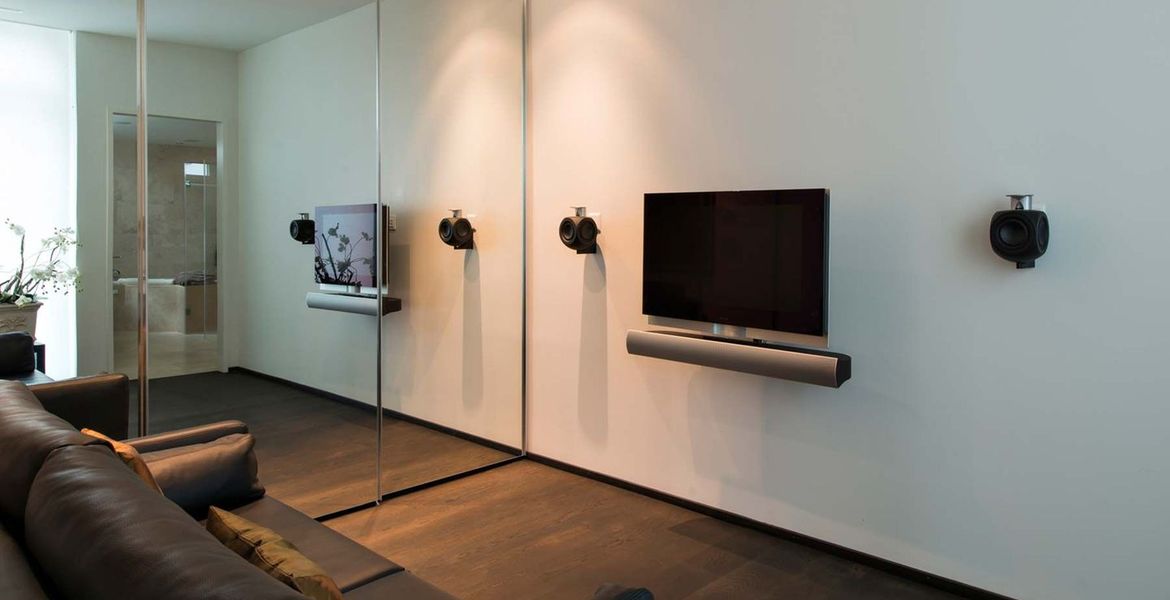 Appartement de style contemporain avec vue sur le lac