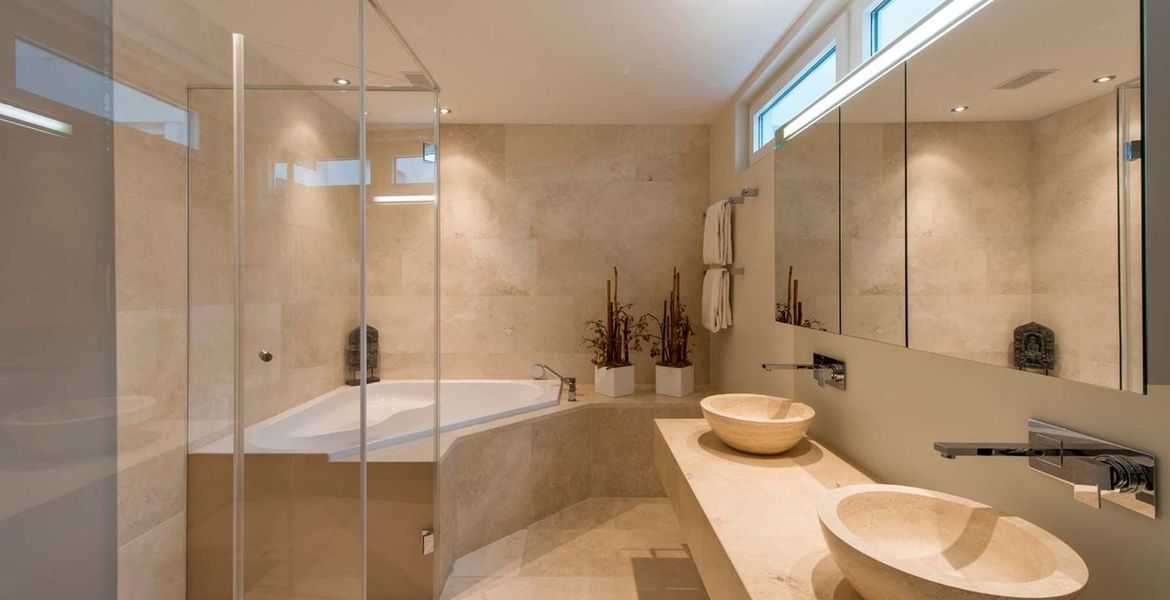 Appartement de style contemporain avec vue sur le lac