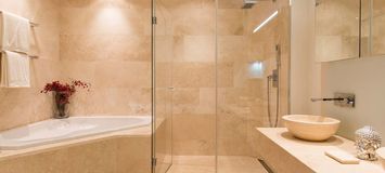 Appartement de style contemporain avec vue sur le lac