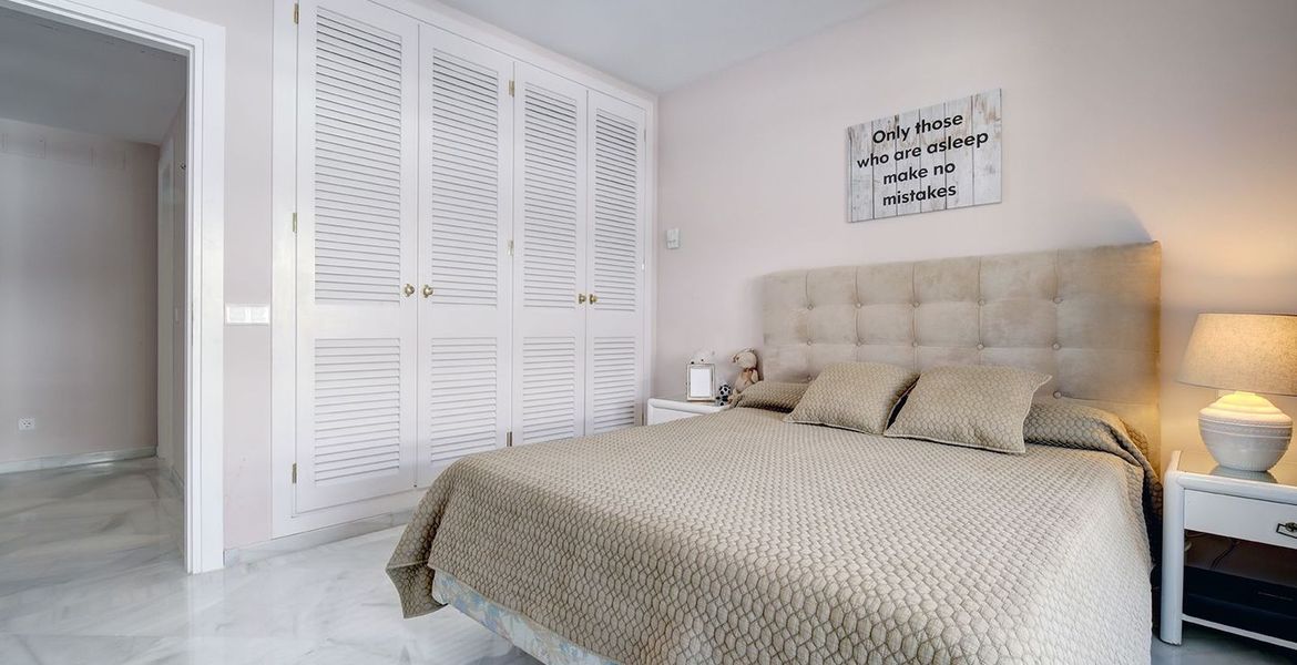 Apartamento en Alquiler en Los Granados Puerto Banus