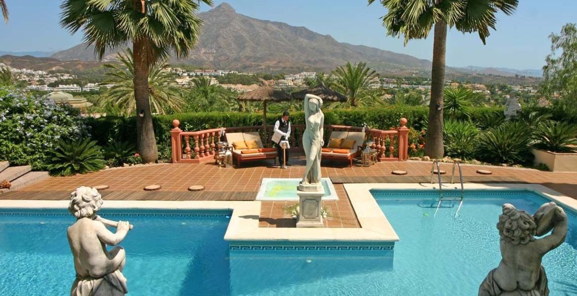 Villa in Las Brisas del Golf