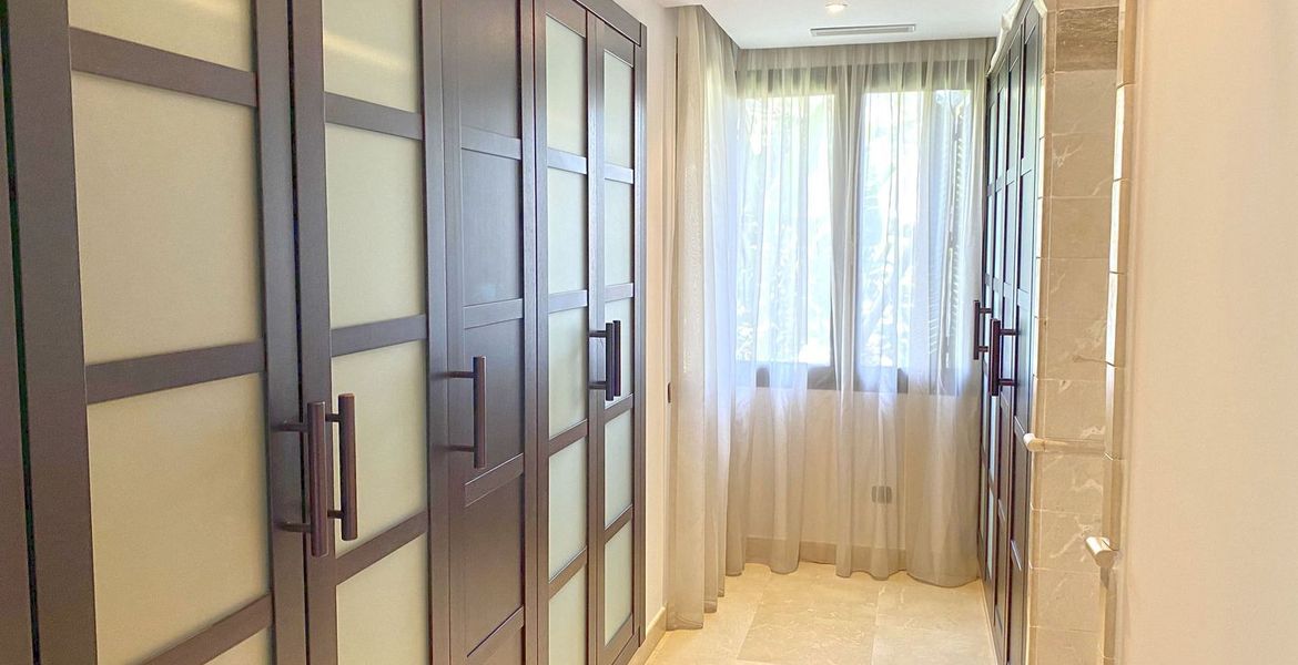 Apartamento en venta en Laguna Banus