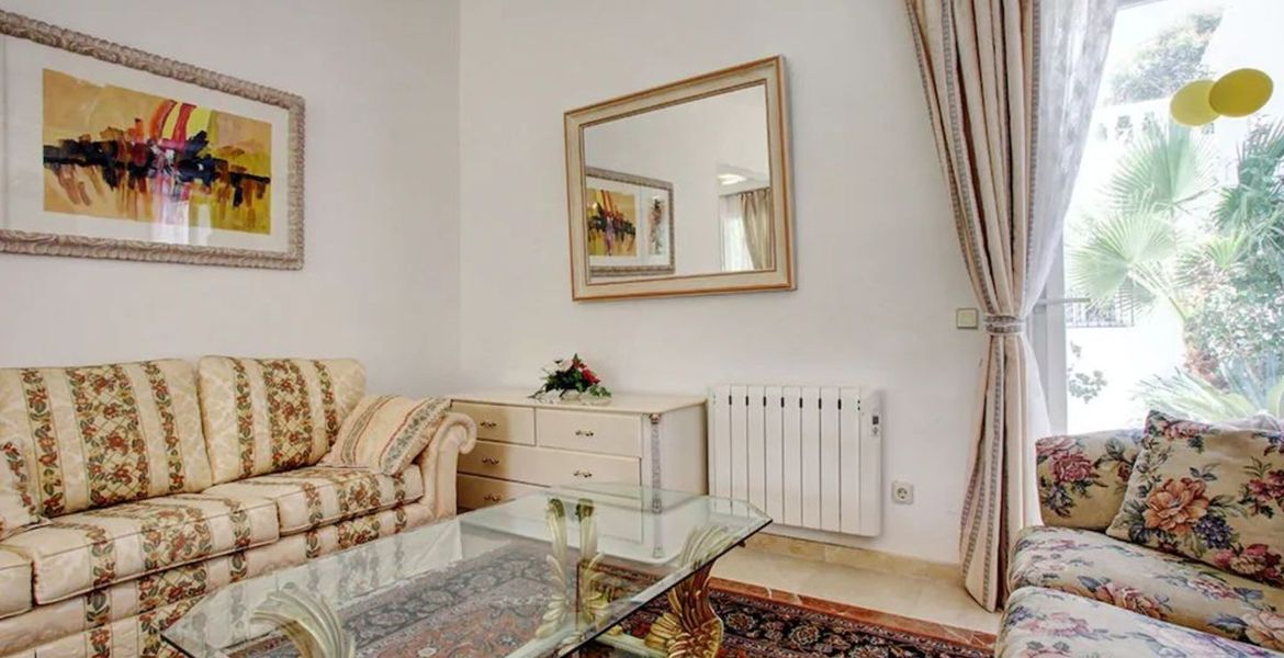 Belle villa à Nueva Andalucia
