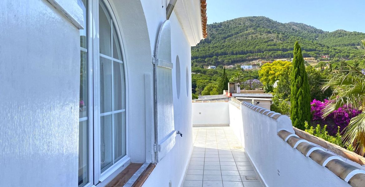 Вилла Сосновый бор Пинос де Алаурин Малага