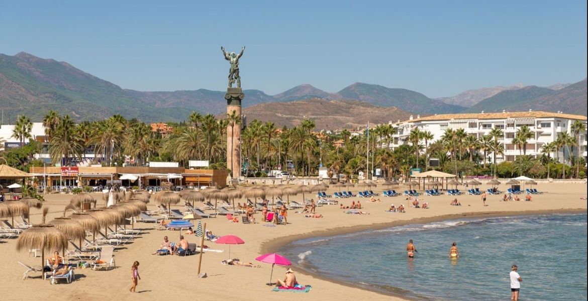 Apartment in Puente Romano