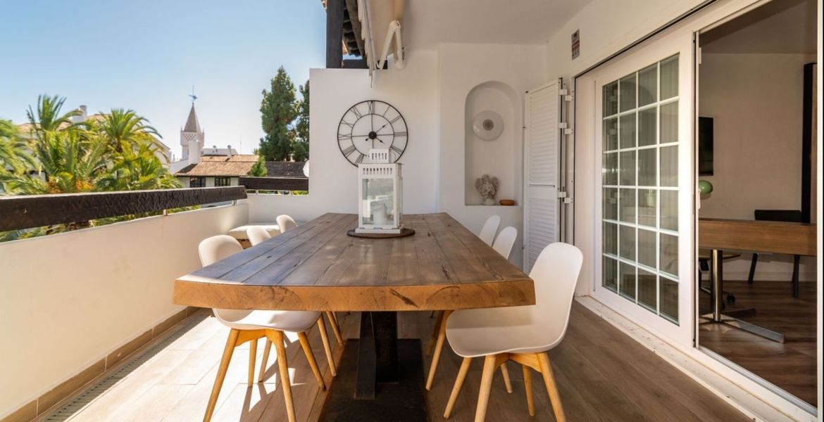 Apartment in Puente Romano