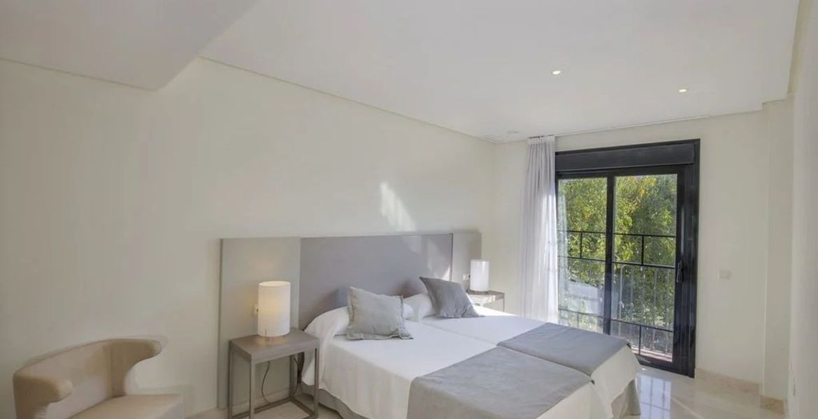 Villa en primera línea de playa en alquiler