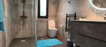 Villa à MARBELLA avec 4 chambres et 4 salles de bain.