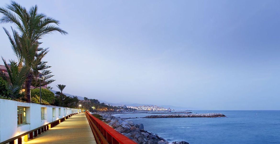 Квартира в Новой Андалузии -Puerto Banus Marbella