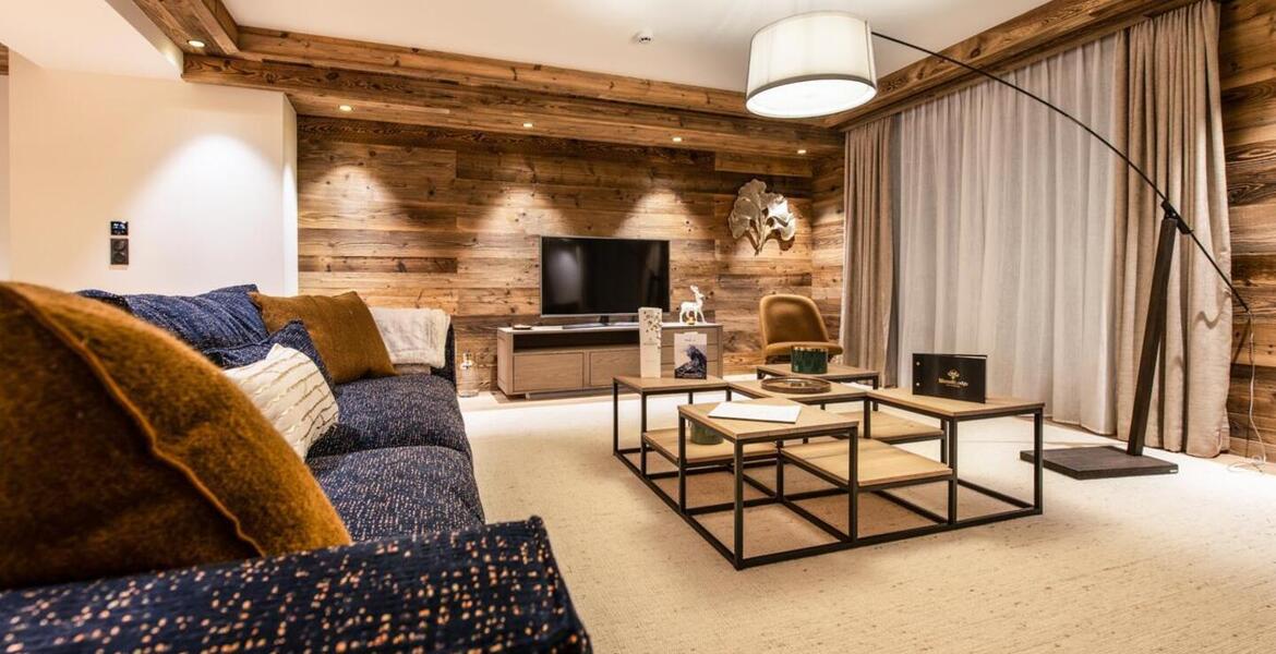 Ubicado en Courchevel Moriond con 195 m² construidos