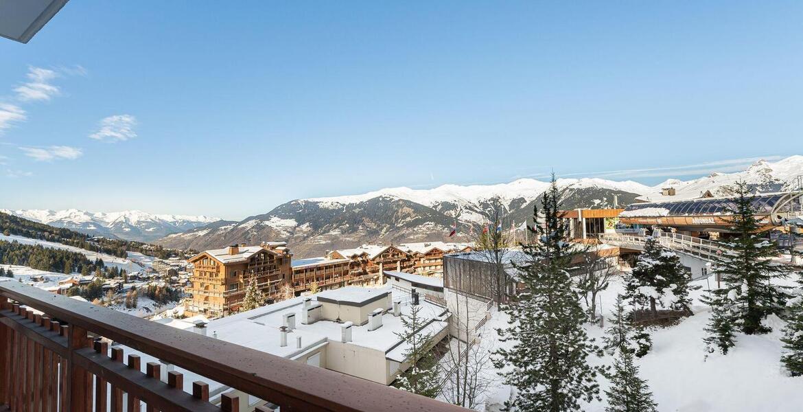 Cet appartement cosy à louer est situé à Courchevel Moriond 