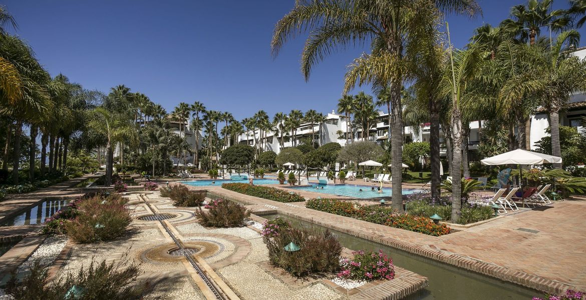 Atico en alquiler en Marina Puente Romano Marbella 