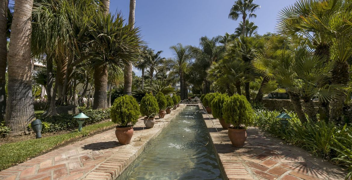 Atico en alquiler en Marina Puente Romano Marbella 