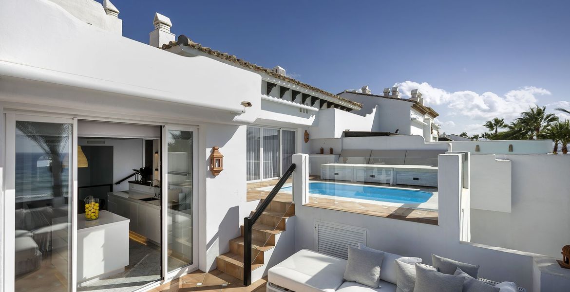 Atico en alquiler en Marina Puente Romano Marbella 