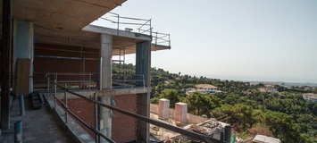 Эксклюзивная роскошная вилла с панорамным видом в Ла Загалет