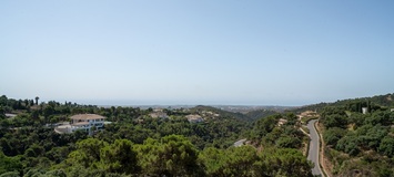 Эксклюзивная роскошная вилла с панорамным видом в Ла Загалет