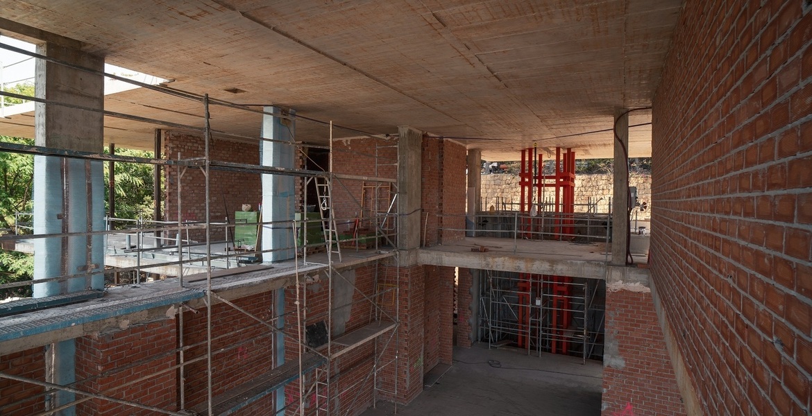 Эксклюзивная роскошная вилла с панорамным видом в Ла Загалет