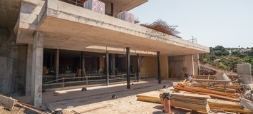 Эксклюзивная роскошная вилла с панорамным видом в Ла Загалет