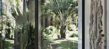 Эксклюзивная роскошная вилла с панорамным видом в Ла Загалет