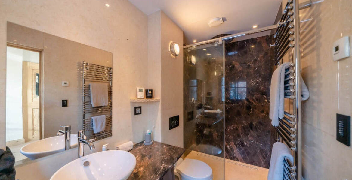 НОВЕЙШЕЕ РОСКОШНОЕ ШАЛЕ В КУРШЕВЕЛЕ 1850 The Chalet 